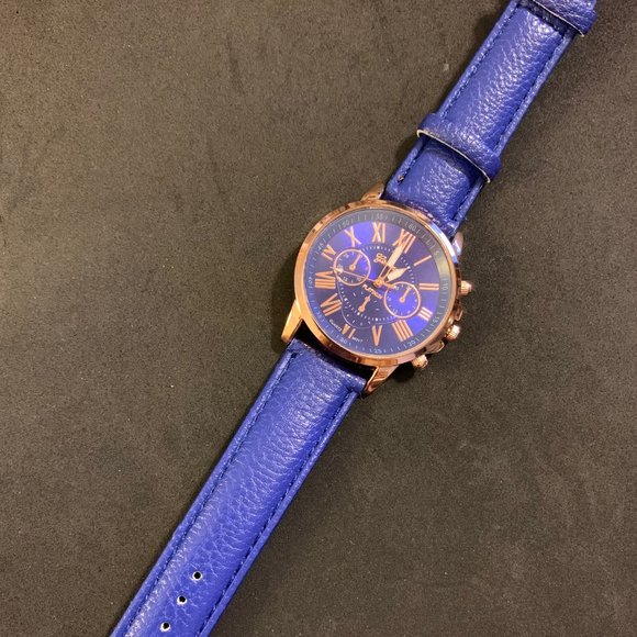 Watch - Picture 1 of 1